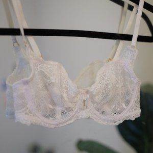 (Unworn) White Lace Bra - 32B